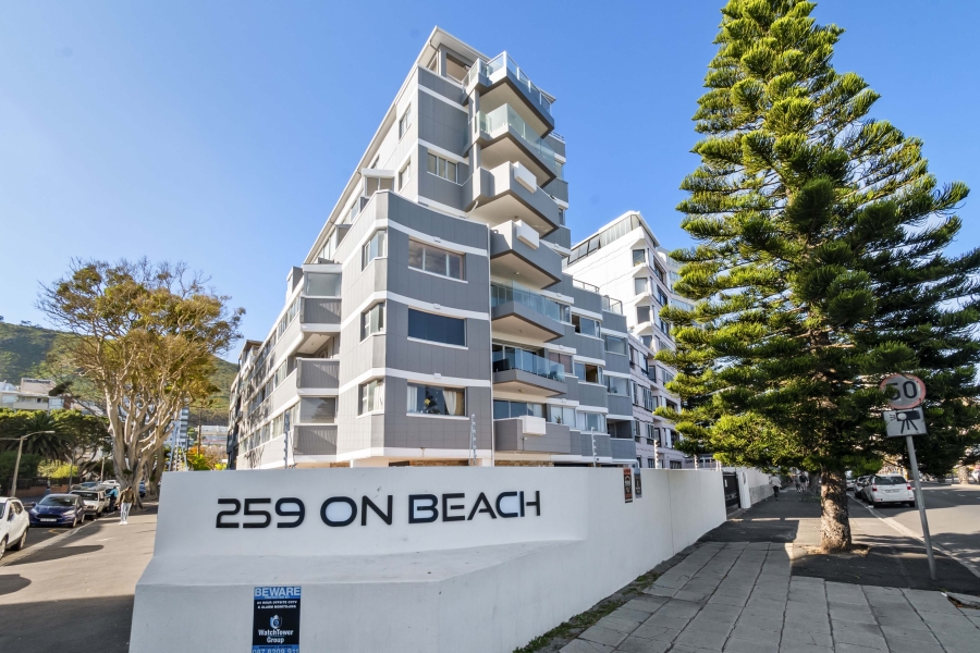 2 Bedroom Property for Sale in Sea Point Western Cape